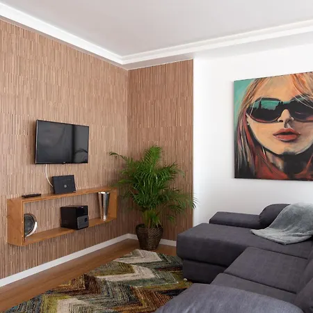 Apartamento Lovelystay - Penthouse Balcony